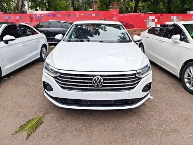 Volkswagen Lavida — Фото автомобиля 2