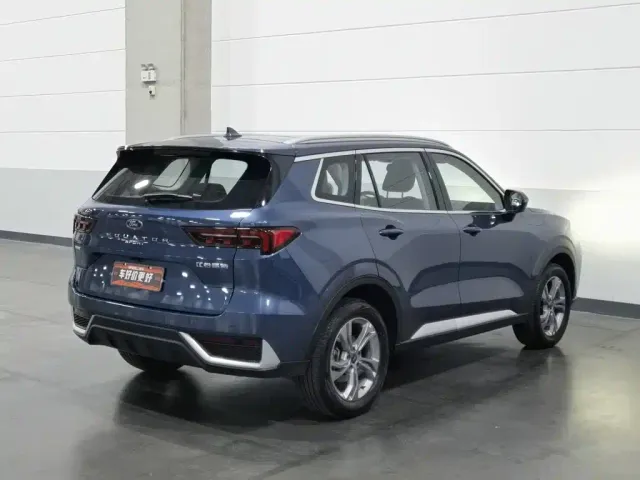 Ford Lingrui — Фото автомобиля 2
