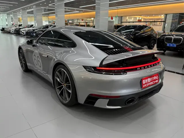 Porsche 911 — Фото автомобиля 4