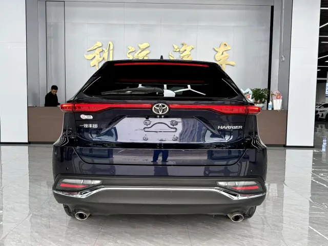 Toyota Harrier — Фото автомобиля 16