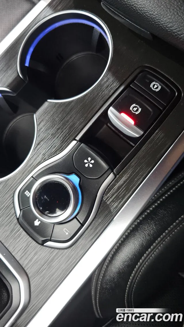 Renault Korea SM6 New — Фото автомобиля 30