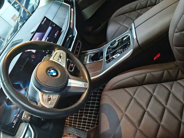 BMW X5 — Фото автомобиля 3