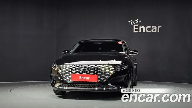 Hyundai Grandeur Grandeur (New) — Фото автомобиля 3