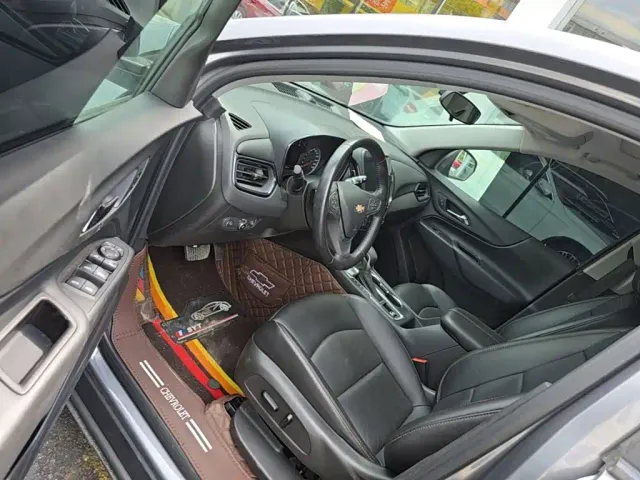 Chevrolet Equinox — Фото автомобиля 11