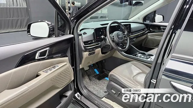 Kia Canival Новый Carnival 4 поколение Дизель 9 мест Signature — Фото автомобиля 4