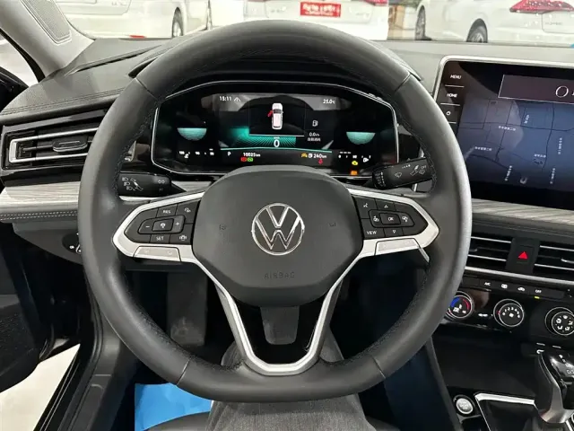 Volkswagen Sagitar — Фото автомобиля 8