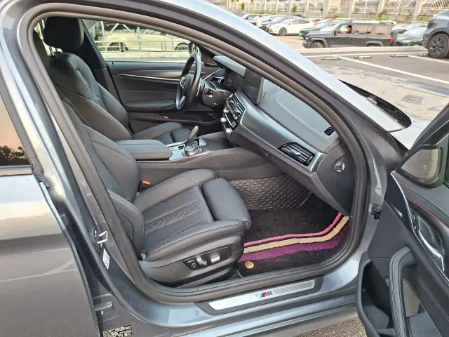 BMW 5 Series — Фото автомобиля 17