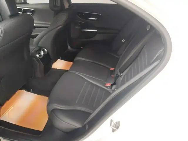 Mercedes-Benz C-Class — Фото автомобиля 16