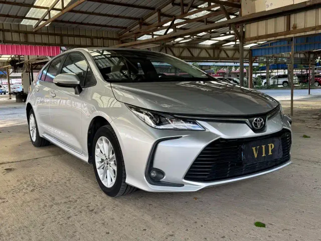 Toyota Corolla — Фото автомобиля 2