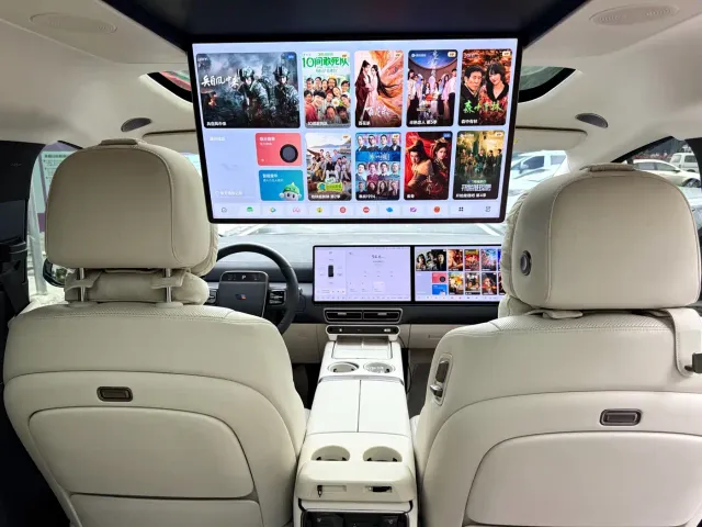 Li Auto MEGA — Фото автомобиля 14