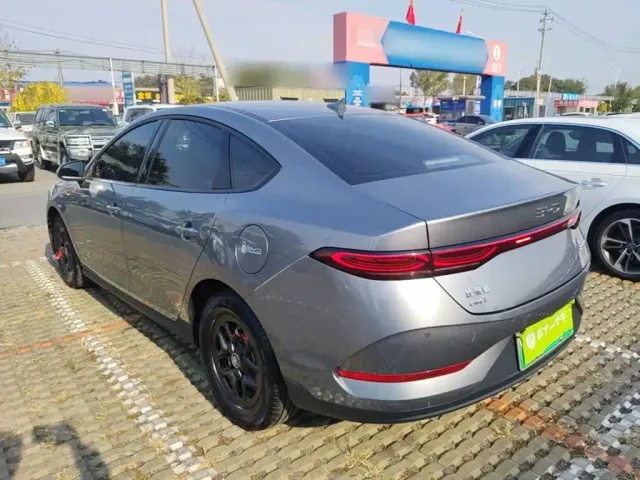 BYD Qin PLUS — Фото автомобиля 4