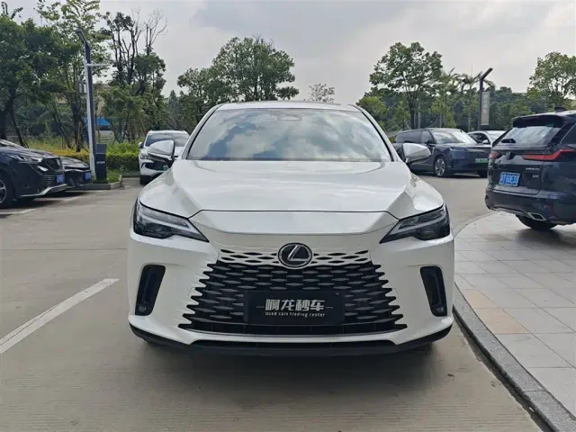 Lexus RX — Фото автомобиля 3