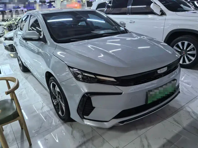 Geely Emgrand L — Фото автомобиля 3