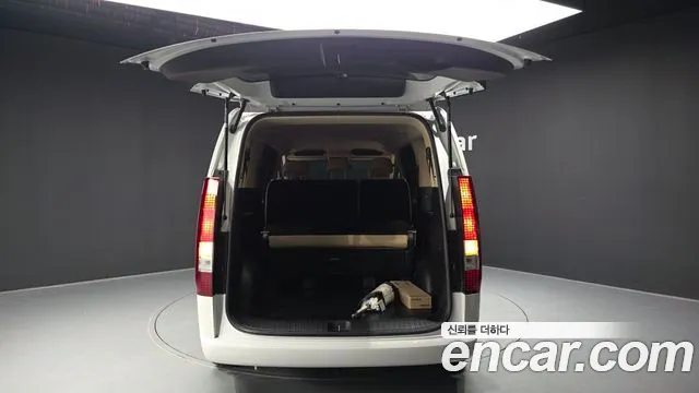 Hyundai Staria — Фото автомобиля 26