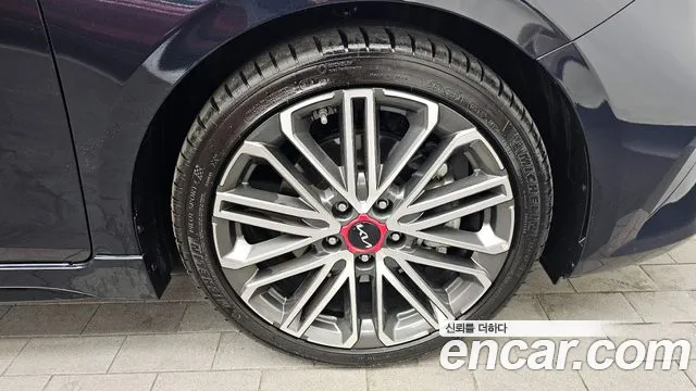Kia K3 Новый K3 2 поколение 1.6 Turbo GT 5 дверей — Фото автомобиля 5