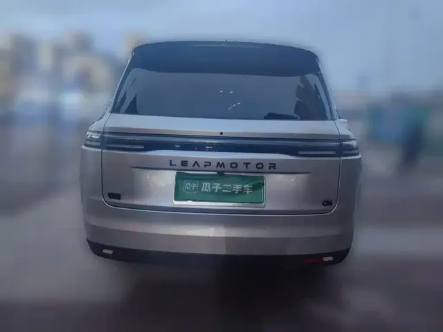 Leapmotor Leapmotor C16 2026 Model Year EREV 280 LiDAR Premium Edition 6-Seater — Фото автомобиля 3