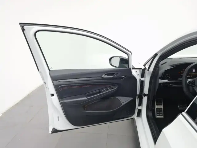 Volkswagen Golf GTI — Фото автомобиля 8