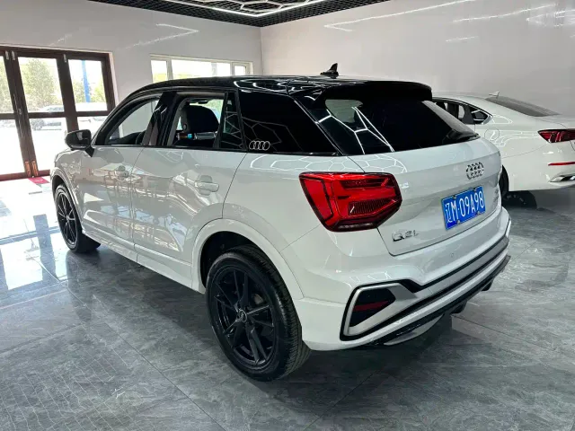 Audi Q2L — Фото автомобиля 4