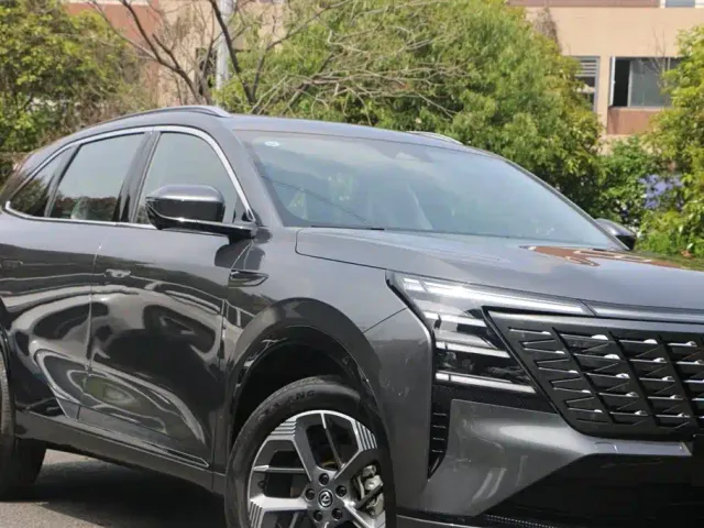 Changan CS75 Plus — Фото автомобиля 3