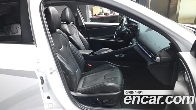 Hyundai Avante CN7 — Фото автомобиля 17