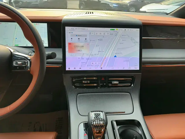 GAC Trumpchi M8 — Фото автомобиля 15