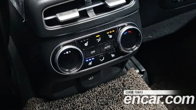 Genesis GV70 2.5T Бензин 2WD — Фото автомобиля 14