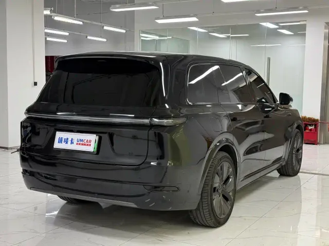 Li Auto L9 — Фото автомобиля 6