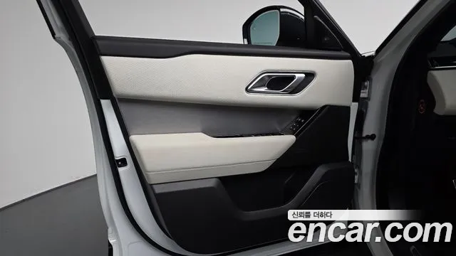Land Rover Range Rover Velar Range Rover Velar 2.0 P250 R-Dynamic SE — Фото автомобиля 15