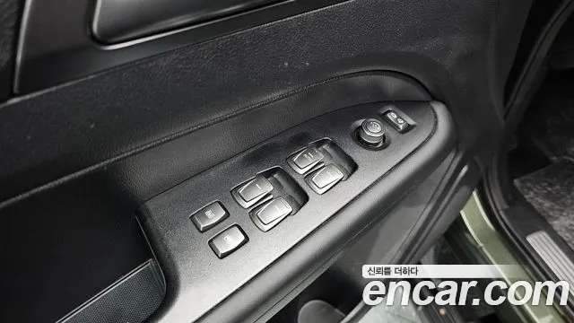 KG_Mobility_Ssangyong Rexton Новый Rexton Sport Khan Дизель 2.2 4WD — Фото автомобиля 12