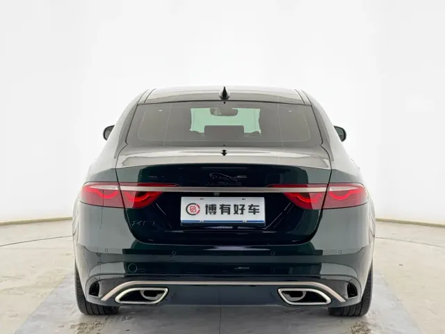 Jaguar XFL — Фото автомобиля 12