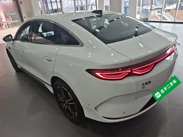 BYD Qin L 2025 EV 545KM Cloud Chariot Edition — Фото автомобиля 4