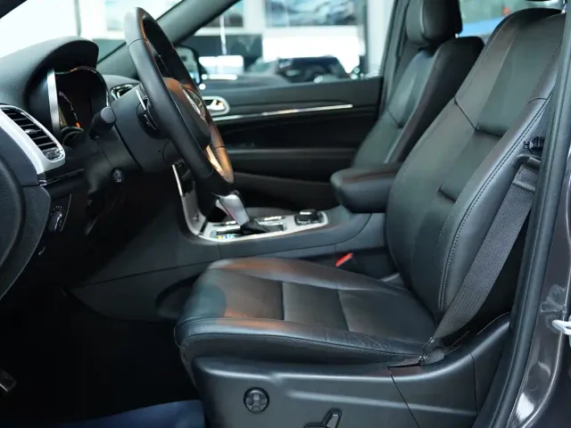 Jeep Grand Cherokee — Фото автомобиля 4