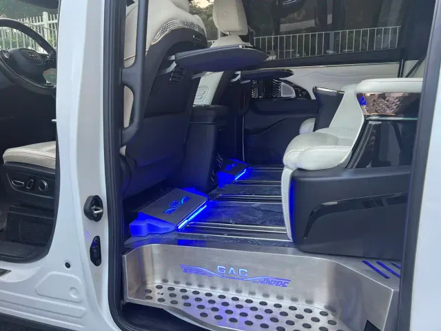 GAC Trumpchi M8 — Фото автомобиля 16