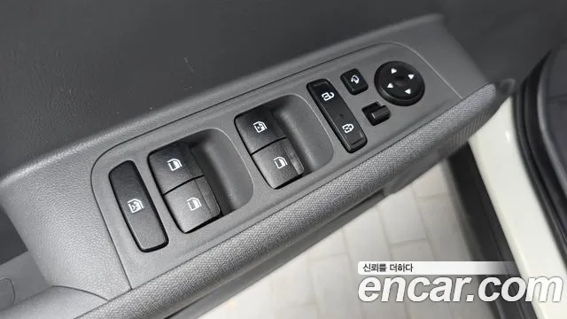 Hyundai Casper Casper Essential — Фото автомобиля 24