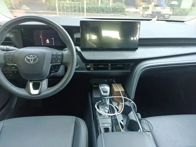 Toyota Camry — Фото автомобиля 5
