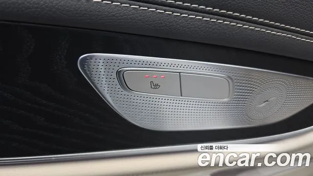 Mercedes-Benz CLS-Class — Фото автомобиля 25