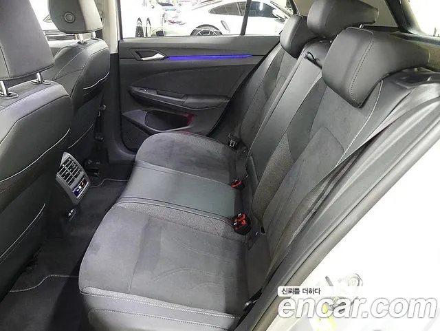 Volkswagen Golf Golf 8 поколение 2.0 TDI Prestige — Фото автомобиля 17