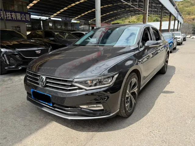 Фотография автомобиля — Volkswagen Magotan