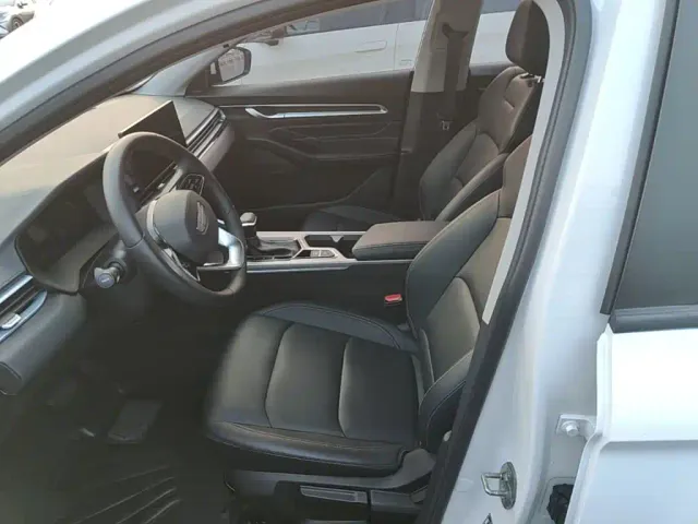 Geely Emgrand — Фото автомобиля 14