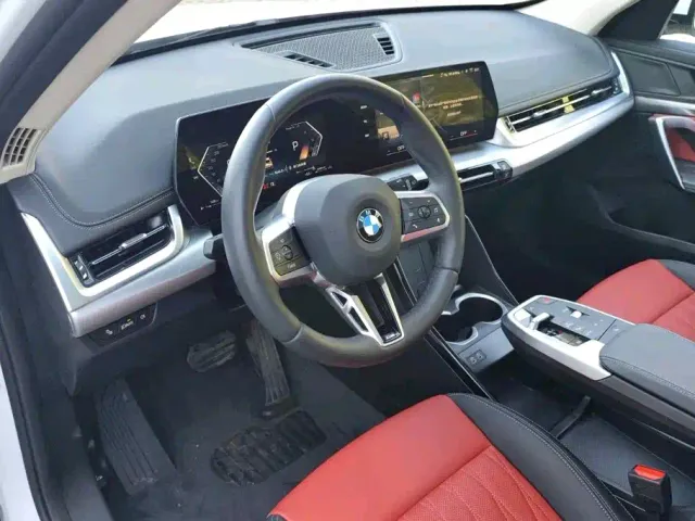 BMW X1 — Фото автомобиля 12