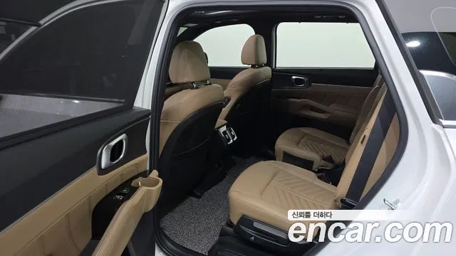 Kia Sorento — Фото автомобиля 12