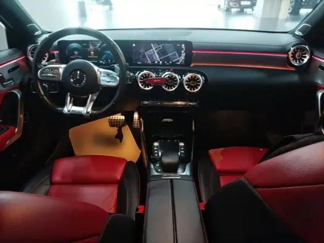 Mercedes-Benz A-Class AMG — Фото автомобиля 9