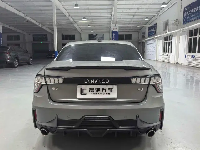 Lynk & Co 03 — Фото автомобиля 5