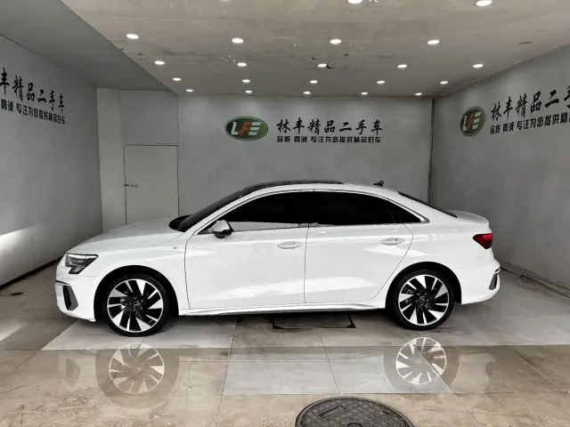 Audi A3 — Фото автомобиля 5