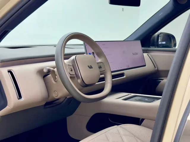 Li Auto Li Xiang L9 2026 Base Model — Фото автомобиля 8