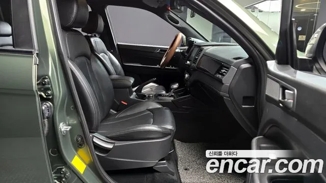 KG_Mobility_Ssangyong Rexton Новый Rexton Sport Дизель 2.2 4WD — Фото автомобиля 10