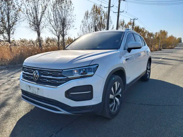 Фотография автомобиля — Volkswagen Tayron