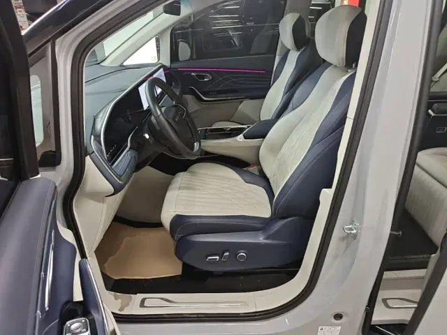 Maxus G90 — Фото автомобиля 14