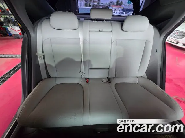 Hyundai Ioniq 6 — Фото автомобиля 19
