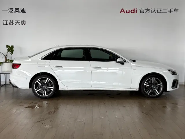Audi A4L — Фото автомобиля 3